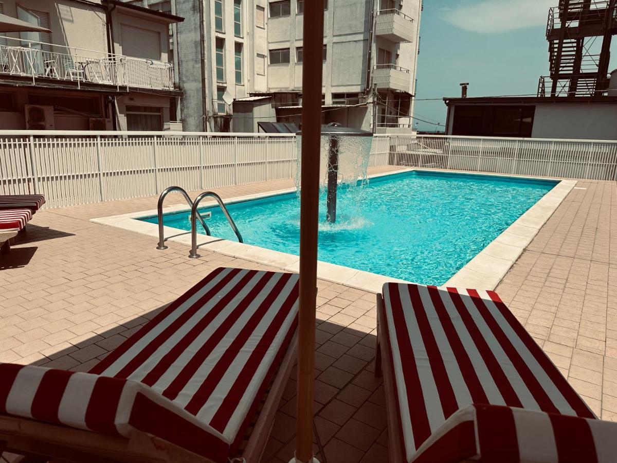 Marittimo Al Mare - Mimma Hotel Milano Marittima Bagian luar foto